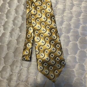 Pronto Uomo Gold Geometric Silk Tie Made in Italy Luxury Designer Necktie